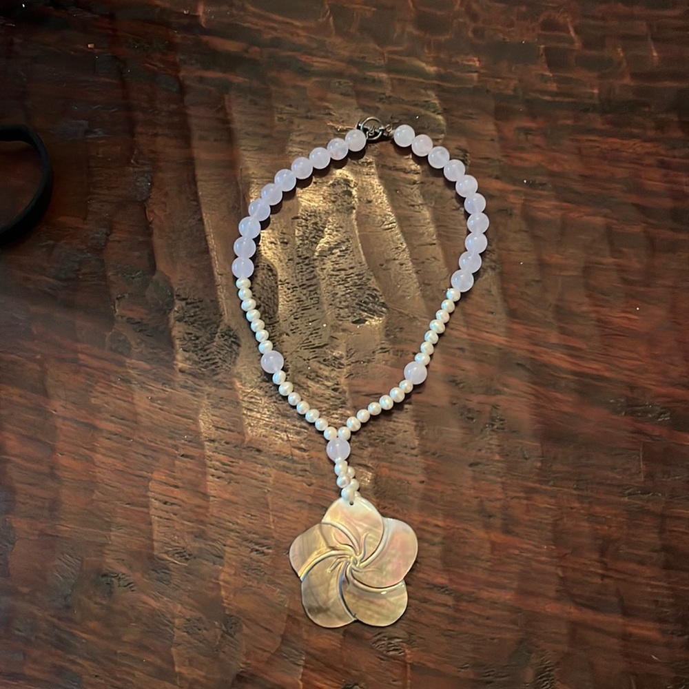 Greasy water pearl and pink quarts abalone shell flower necklace. Handmade .